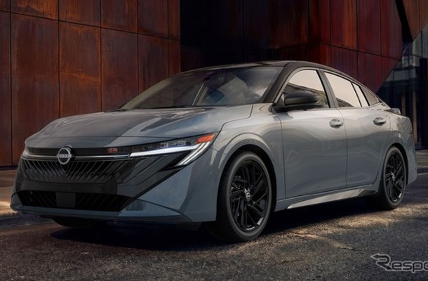 日産セントラの「ミッドナイト・エディション」