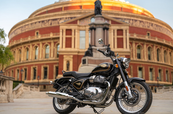 ロイヤルエンフィールド、SATOMARI MOTORCYCLEとのコラボカスタムを世界初公開へ