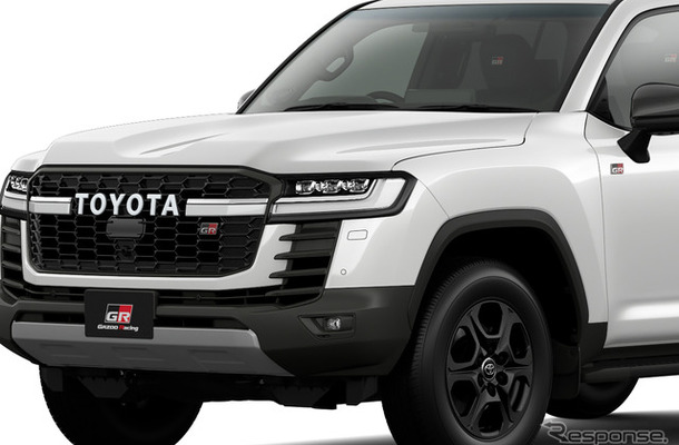 トヨタ ランドクルーザー300 GR SPORT（ハイブリッド車）