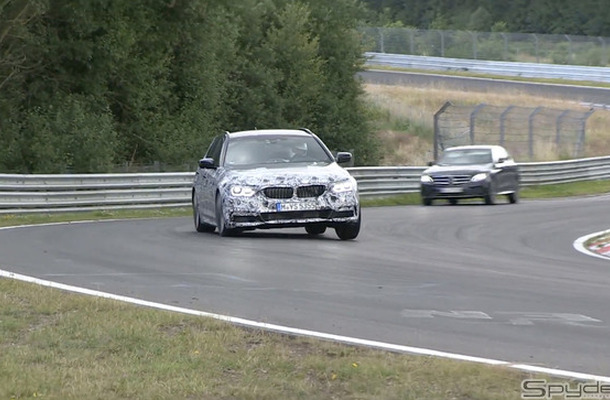 BMW 5シリーズ ツーリングスクープ写真