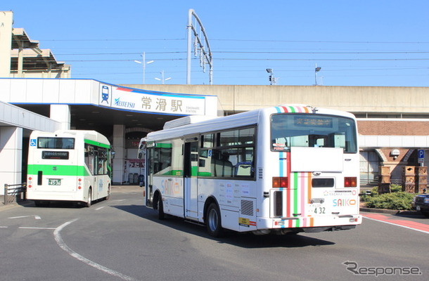 名鉄空港線 常滑駅を自動運転で着発する埼玉工業大学の自動運転バス（日野レインボーIIベース）