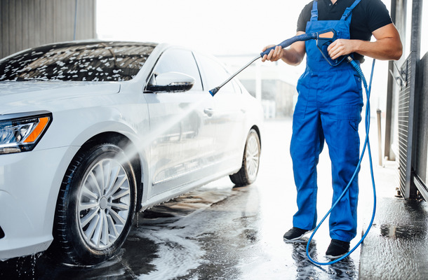 11月28日は“イイツヤ”洗車の日…ここ最近注目の“純水洗車”って何？