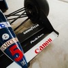 カフェのオープンを記念し展示される F1 マシン「ウィリアムズ・レーシング FW12」©Peaches. Japan