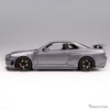 日産『スカイラインGT-R』（BNR34）の1/18スケールミニカー