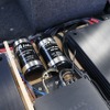 電源系は下層アースなどにも気を配るオーナー。キャパシターを配置して瞬発的な電力供給にも対応する。