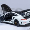 「AUTOart」の1/18スケールのダイキャストモデル、ポルシェ『911』（991.2）の「GT3 RS ヴァイザッハ・パッケージ
