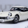 『トヨタ 2000GT』のオートアート製18分の1スケールモデルカー