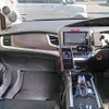 フロントスピーカーにはさまざまな視聴の中から好みの音として選びだしたモレルの3ウェイをチョイス。取り付けにもこだわった。