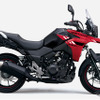 スズキ Vストローム250（ダイヤモンドレッドメタリック/パールネブラーブラック）