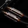 市販「ラインケーブル」の一例（オーディオテクニカ・AT-RX5500A）。