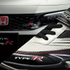 瞬足×Honda「CIVIC TYPE R」コラボレーションシューズ