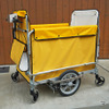 ヤマハモーターエンジニアリングと五十畑工業が共同開発した「避難車兼用電動アシストお散歩カー“てくてくスワニー”」