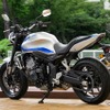 ホンダ CB400 SUPER FOUR E-Clutch（ウルフシルバーメタリック）
