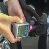 ボデーショップ林では、診断ツールを使用し、各種センサーの正しい計測が可能