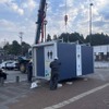 防災用コンテナ型トイレ：設置作業