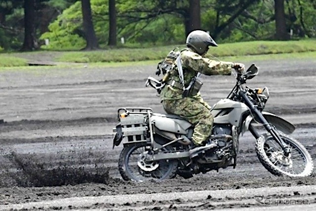 偵察用オートバイ