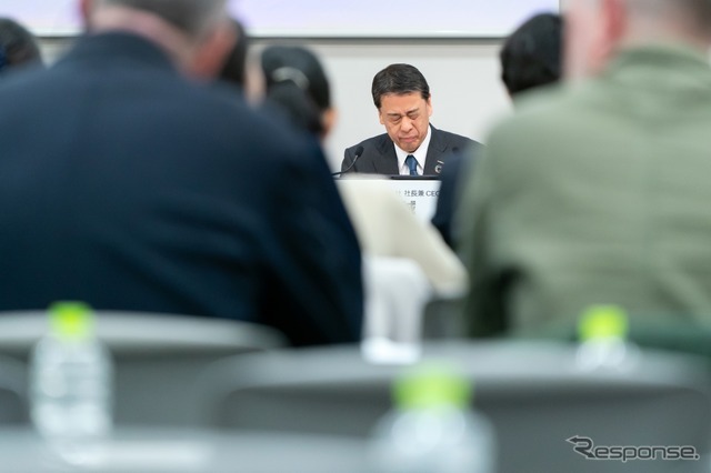 記者会見に臨む日産の内田社長（2025年2月13日）