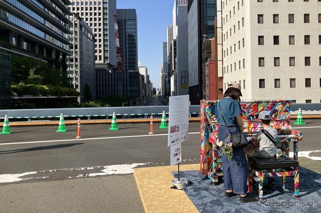 再生先取り企画：GINZA SKY WALK 2024 インタラクションエリア：中央通り、京橋・日本橋方面