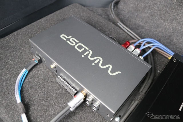 DSPには調整機能、音質、システムアップの自由度などを鑑みてminiDSP 8×12DLをチョイスした。