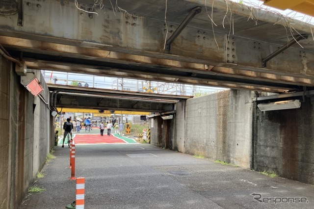 制限高さ1.9m、横浜市の生麦ガード