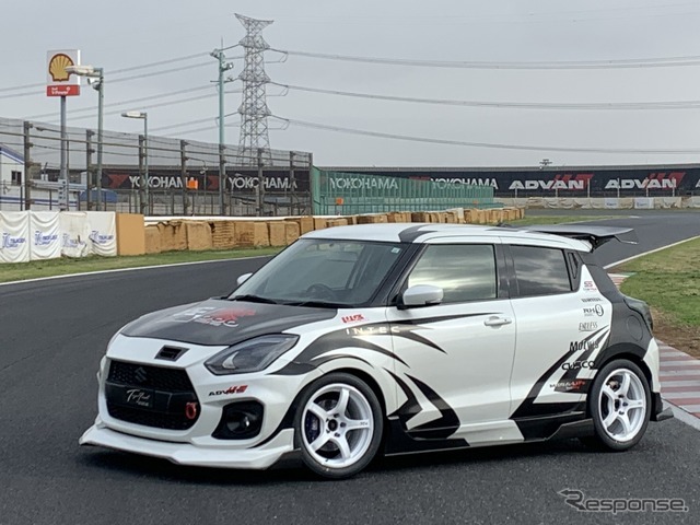 三重トップフューエルのシンボルカーSWIFT
