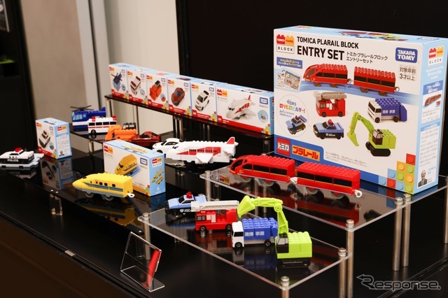 トレンド型コンストラクショントイ：タカラトミー「トミカ・プラレールブロック」