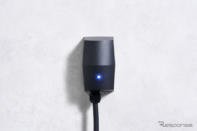 日本最小のEV用普通充電器「Ella」