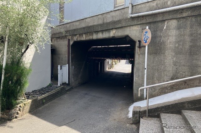 桁下2.0m、京浜急行・日ノ出