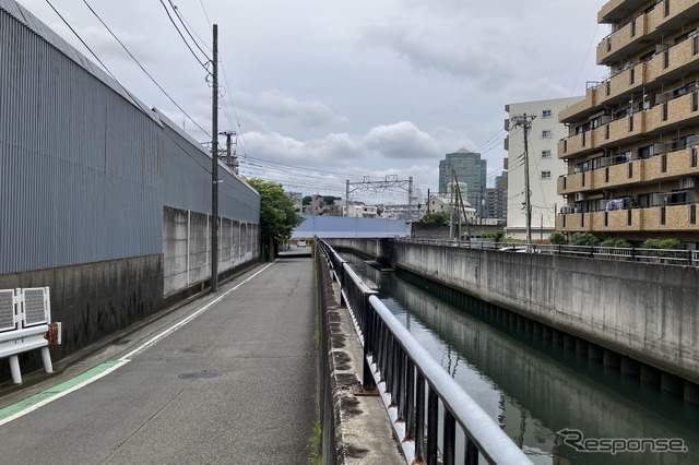 横浜市保土ヶ谷区、相鉄線・西横浜～天王町、今井川架道橋：制限2.0m