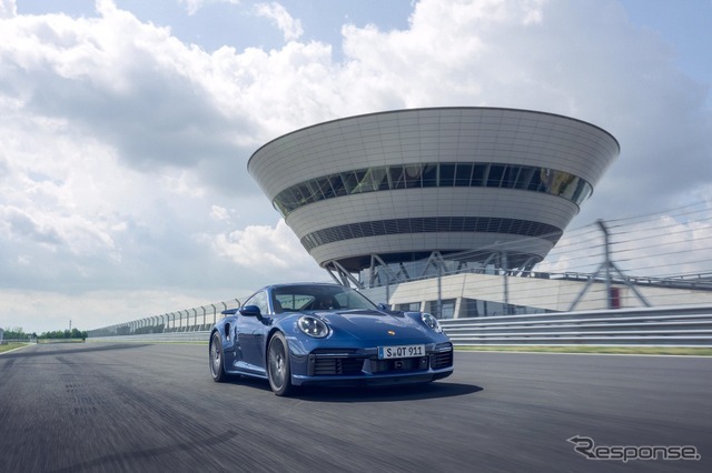 ポルシェ911ターボ（992）