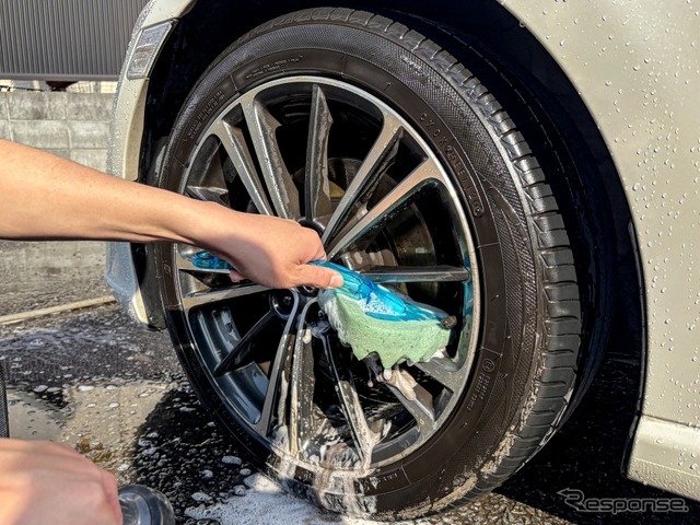 Weeklyメンテナンス：洗車時には入念なクリーニングを
