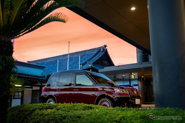 明治記念館とフォレストテラス明治神宮・桃林荘の特別車両。トヨタの『JPN TAXI（ジャパンタクシー）』がベース