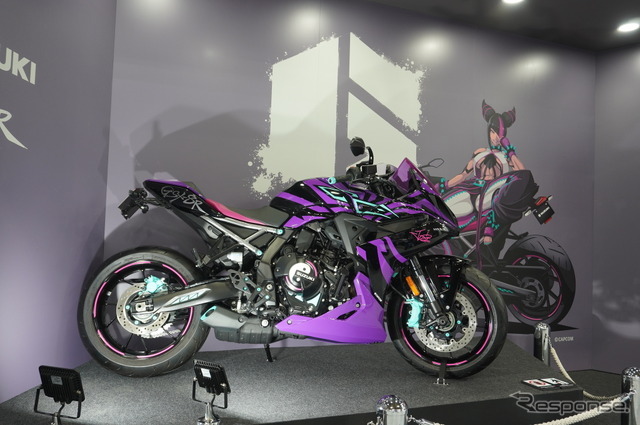 『ストリートファイター6』とコラボレーションした『GSX-8R Tuned by JURI』（大阪モーターサイクルショー2025）