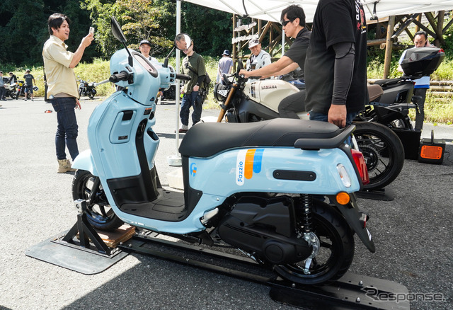 展示車両には国内導入予定の新型「FAZZIO」も（My Yamaha Motor cafe）