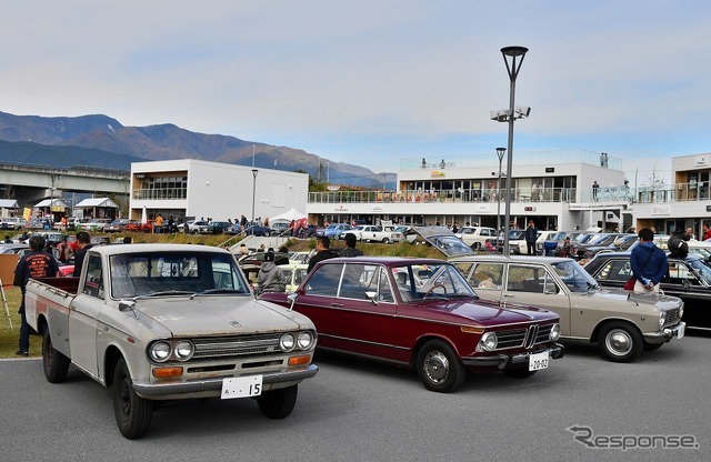 クラシックカーミーティング・イン山梨南アルプス