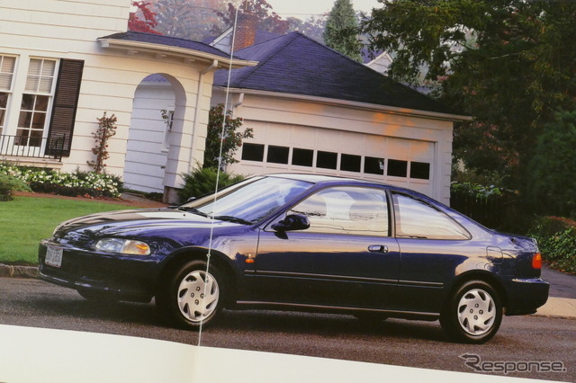 ホンダ・シビッククーペ（初代）当時のカタログ