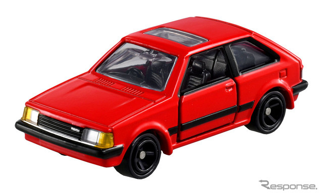 トミカREBORN マツダ ファミリア 1500XG