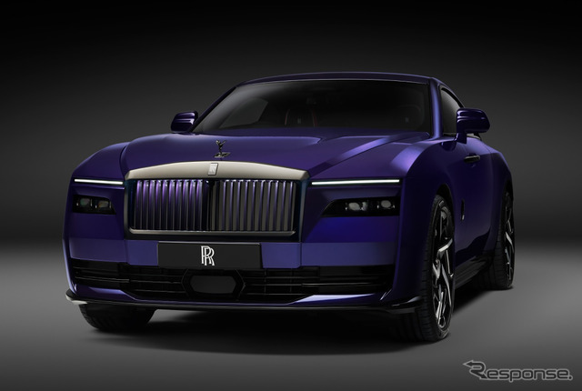 ロールスロイスのEV、ブラック・バッジ・スペクター（参考画像）