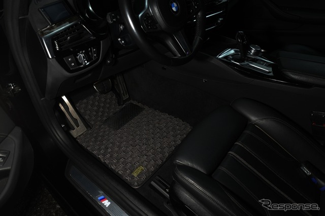 最上位モデル・グランクエスト（ウォームグレー）