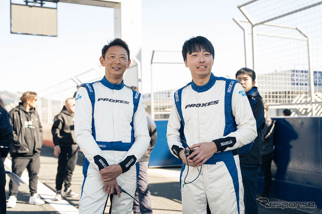 TOYO TIRES PROXES DRIVING PLEASURE