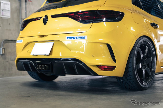 TOYO TIRES PROXES DRIVING PLEASURE