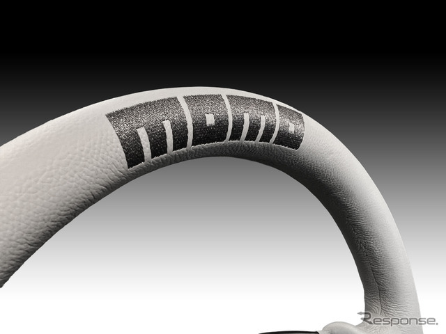 MOMOステアリング日本限定モデル「COMPETITION350 JAPAN LIMITED EDITION 2026」