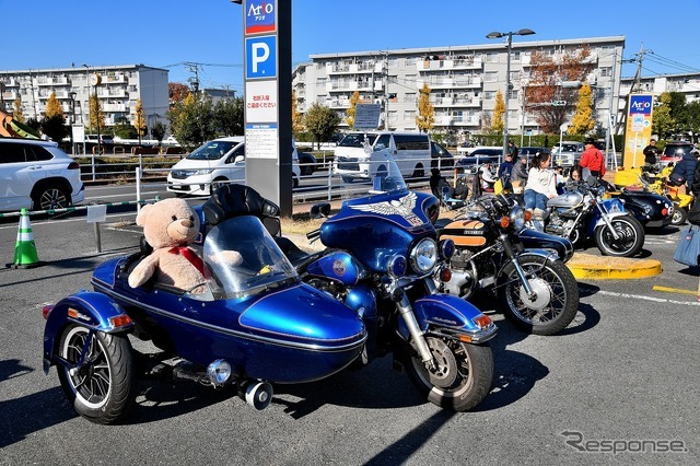 アリオ上尾クリスマスファイナルクラシックカーミーティング