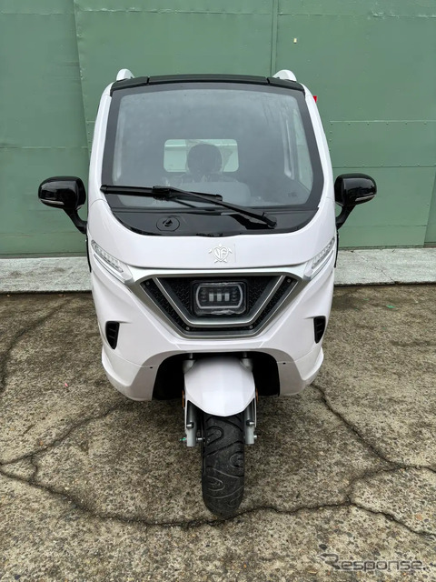 ドア付きアーバントライカー（ホワイト）