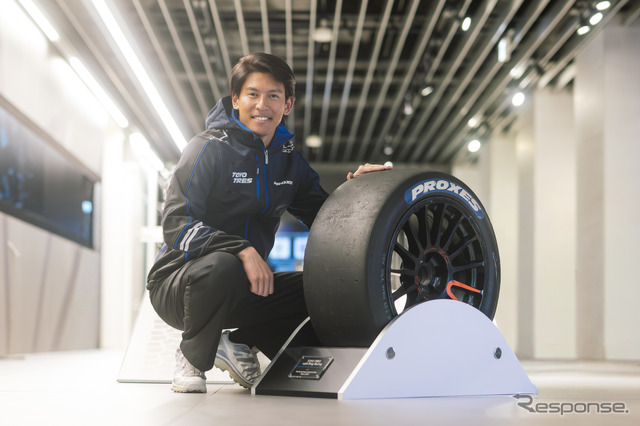 TOYO TIRES with Ring Racing 中山雄一選手