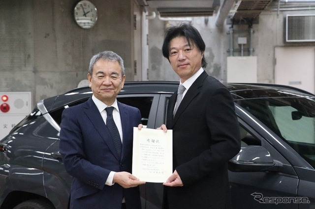 ヒョンデのEV「KONA」を日本工学院八王子専門学校に寄贈