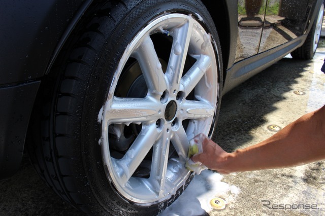 洗車しても締まらない…その原因は足元だった！ 冬の汚れを落として愛車の印象を変える方法 ～Weeklyメンテナンス～