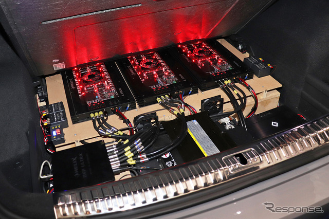「単体DSP」が搭載されたオーディオカーの一例（製作ショップ：AVカンサイ＜大阪府＞）。