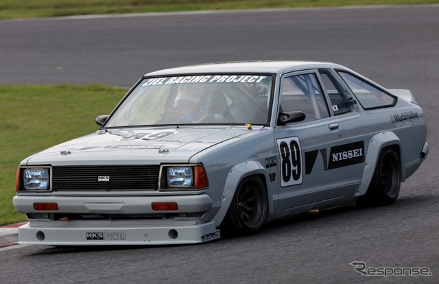 ZIEL RACING／HKSサニー