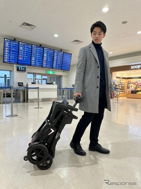 折りたたみ式電動モビリティ「Lieto Luce(リエート・ルーチェ)」